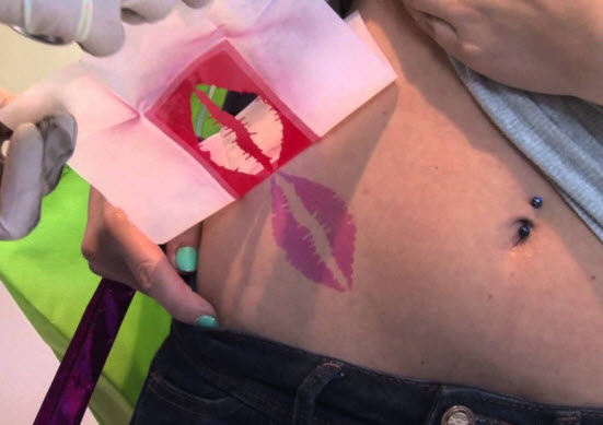 Kissing Lips Stencil For Tattoo Spray