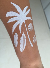Weiße Spitzen Tropischen Strand Tattoos