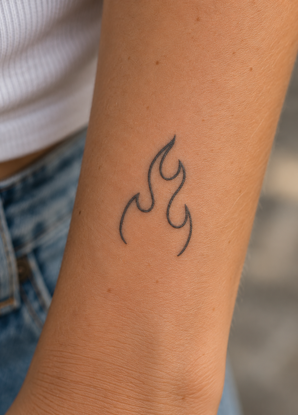 Semi-Permanent Tattoo - Kleine Flamme