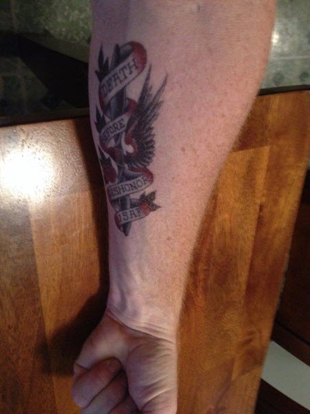 Tatuaggio USAF Death Before Dishonor