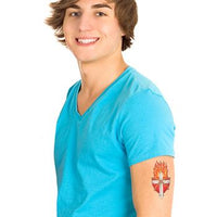 Ardiente Corazón Cruz Tatuaje