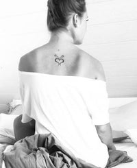Tatuajes De Corazón Suave De Henna