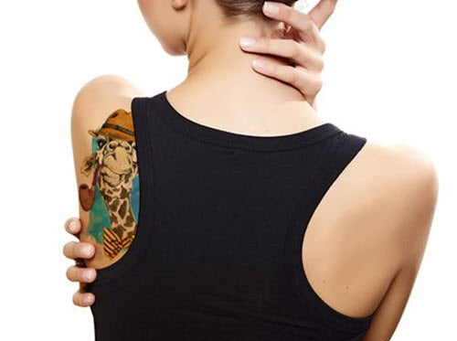 Tatuaggio Giraffa Hipster Acquerello