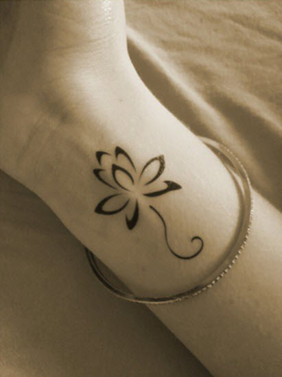 Lotusbläte Tattoo