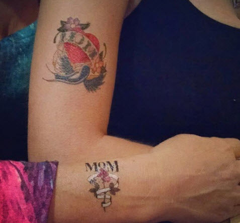 Baby and mom tattoo by @bojelodia_tattoo | Mom tattoos, Tattoos for  daughters, Mother tattoos