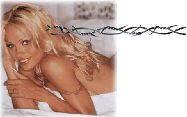 Pamela Anderson - Tatuaggio Sfilo Spinato