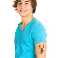 Tatuaggio Di Scorpione Realistico