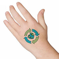 Recyclingsymbol Erde Herz Tattoo