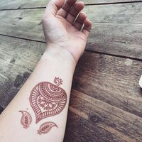 Tatuaje De Hojas Rojas De Henna
