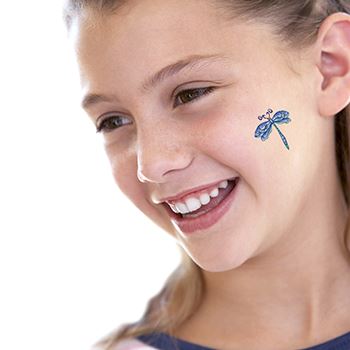 Pequeño Tatuaje De La Libélula Azul