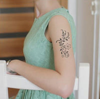 Frähjahr Blume & Schmetterling Tattoo