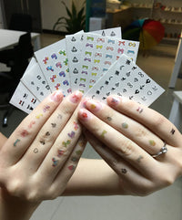 Poneys Colorées Tattoos Pour Ongles (50 Tattoos)