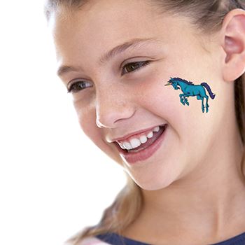 Tatuaje Unicornio Azul